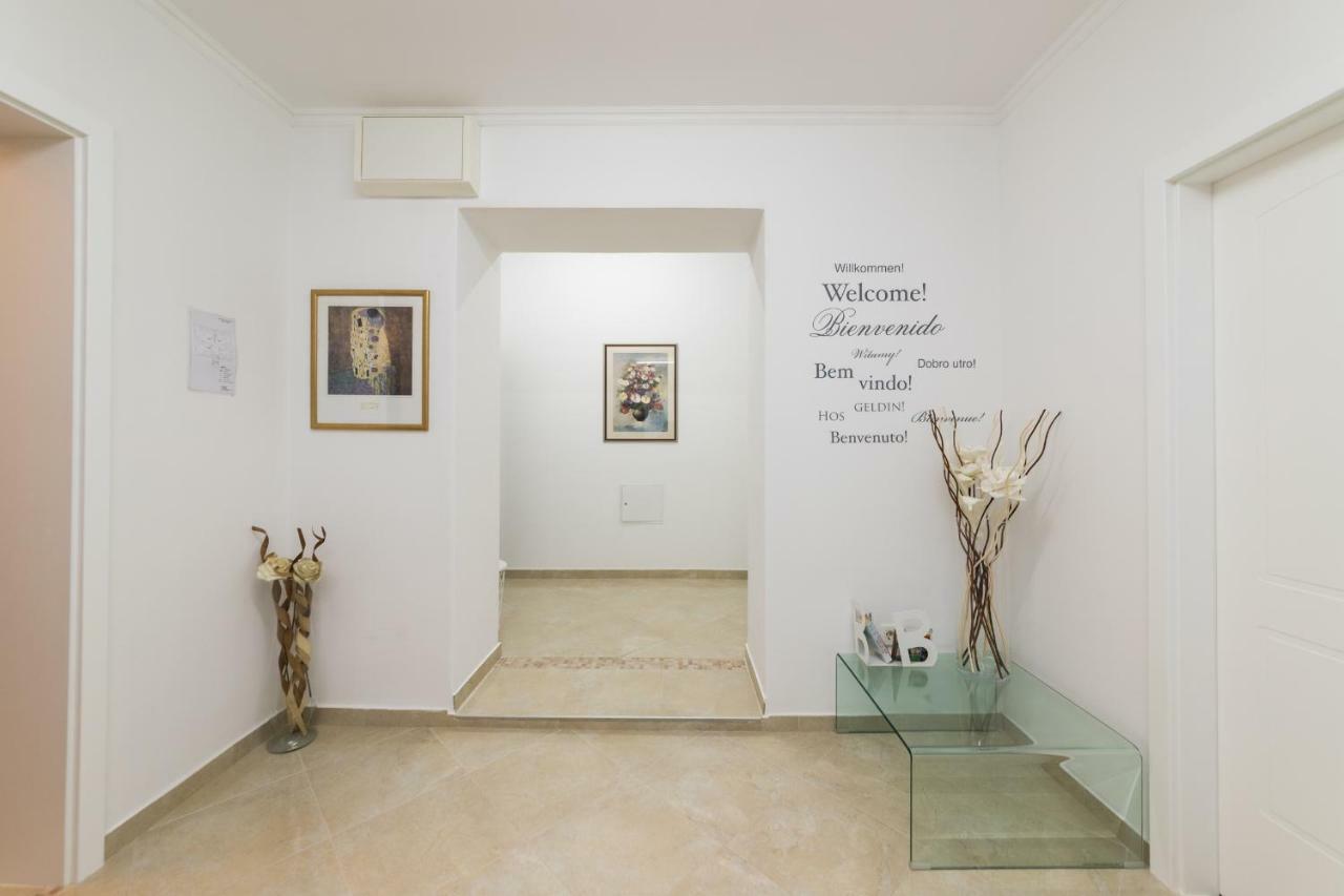 Accommodation Iva Zadar Ngoại thất bức ảnh